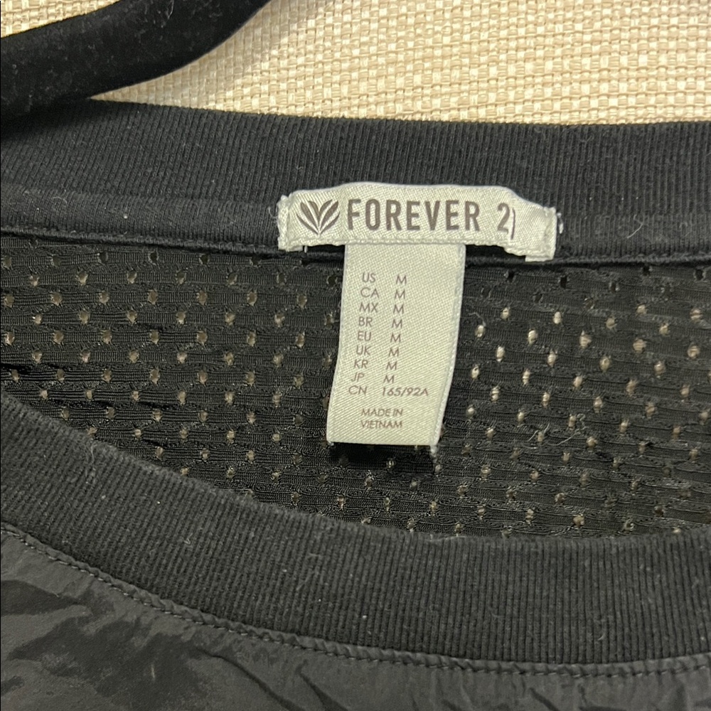 Forever 21 Black Long Sleeve Top - Picture 4 of 4